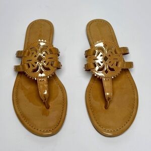 Sam Edelman Circus Women's Carney Medallion Almond Patent Thong Sandal 8.5 US